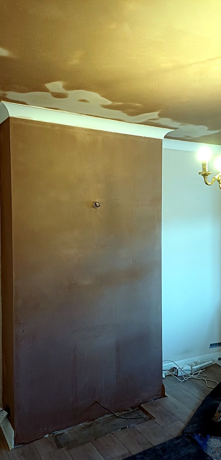 Chimney breast, skimmed